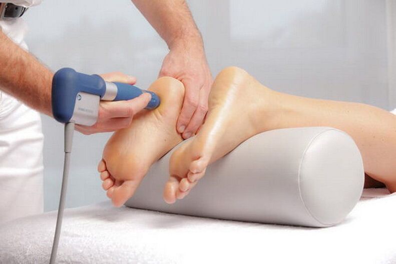 Διεξαγωγή θεραπείας κρουστικών κυμάτων